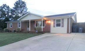$123,900
Fayetteville 3BR 2BA, ENJOY THIS UPDATE & MOVE IN READY