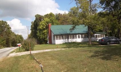 $125,000
Country House on 4 + acres