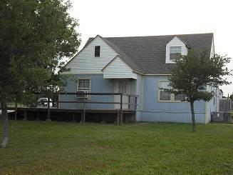 $125,000
Older Country Home w/acres