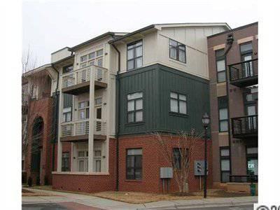 $150,000
Charlotte 2BA, Enjoy the skyline view from Master bedroom