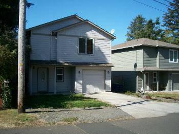 $154,900
Lincoln City 3BR 2.5BA, This home is close to shopping and