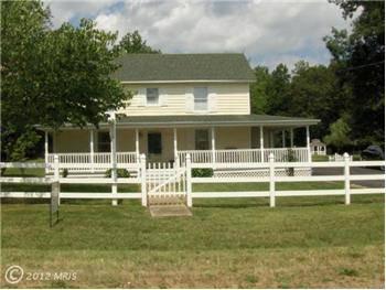 $165,000
Beautifully Restored Picture Perfect Little Farm House Near Lake Anna