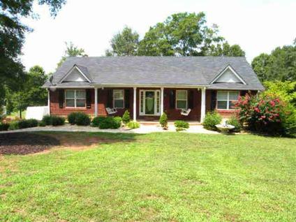 $209,500
Single Family Residential, Traditional - Cedartown, GA