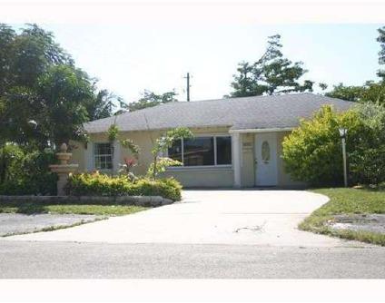 $229,900
Pompano Beach 3BR 2BA, This is a beautifully remodeled 3/2