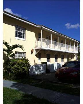 $2,500,000
Miami, Four seperate buildings,20 units of 1 bedroom 1
