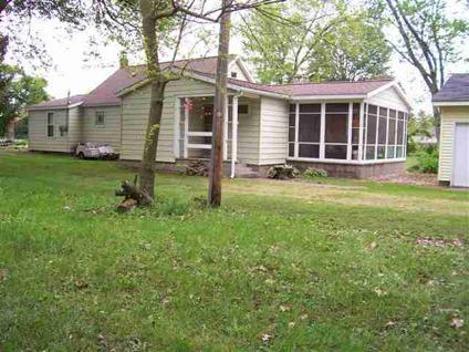 $259,900
Knox 1BA, Great lakefront property that includes a 3 bedroom