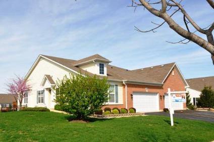 $264,900
1/2 Duplex,Townhouse-Ranch,Ground Level Ranch - CAROL STREAM, IL