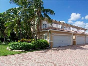 $299,500
Pompano Beach 3BR 2.5BA, Beautifully appointed with quality