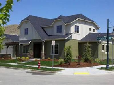 $319,900
JUST Completed! Gorgeous NEW Construction in Hidden Springs!
