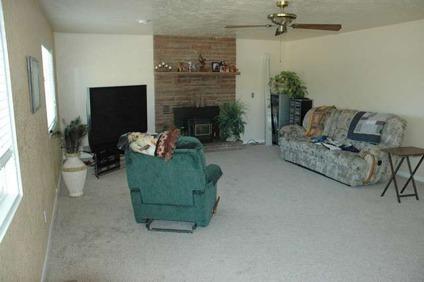 $329,000
Riverton 3BR 3BA, Brick home located on 5 irrigated acres