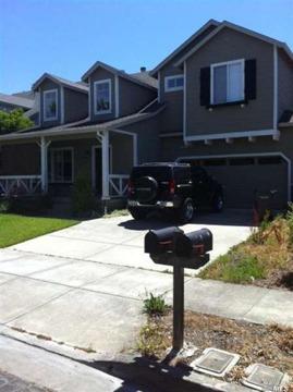 $450,000
Petaluma 4BR 3BA, Well Maintained spacious home on east side