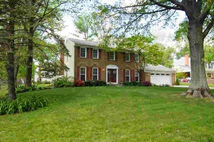 $459,900
Columbia Four BR 2.5 BA, REMODELED COLONIAL ON IDEAL CORNER 1/3