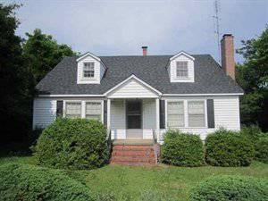 $49,000
Pageland 3BR 1BA, Great investment potential that needs TLC.