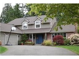 $525,000
This beautiful home is located on a quiet, cul de sac. Open and spacious