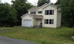 Pocono Custom Home, like new, move in condition.Eat in kitchen, ceramic tiled floor, plenty of kitchen cabinets and counter space, all appliances included; dining room, large living room, 3 spacious bedrooms with plenty of closet space. Includes master