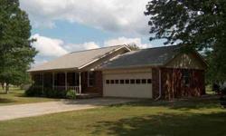 Extra nice country home and workshop on one acre on paved road just outside Heber Springs.
Listing originally posted at http