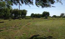 5 Acres (262'x830') Land Only Deal For $140,000.
No City Taxes
North Alamo Water
Septic System
Electricity AEP
Fenced
With 4Bdr/2Ba Doublewide