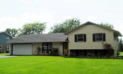3 BR, 1.5 BA home for sale (by owner) or rent in Hillcrest subdivision (Findlay). Updated floors, brand new siding and roof. Huge backyard with composite deck. 2 car attached garage. Liberty Benton school district. Central air, 1800 sq. ft. With lots of