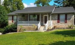 Come see this move in ready basement rancher home that features lots of upgrades & amenities!
The Debra Whaley Team has this 3 bedrooms / 2 bathroom property available at 3336 Shagbark in Powell, TN for $159900.00. Please call (865) 983-0011 to arrange a