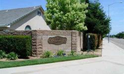 TRADITIONAL SALE! Wonderful Clovis home located in the established Mansionette Palisades II gated community. Features