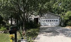 Gorgeous home with beautiful landscaping featuring a large screened porch overlooking tranquil "Savannah Garden". Great room features vaulted ceiling, wet bar and stone fireplace with gas logs. Beautiful master bath has ceramic tile floor, large walk-in
