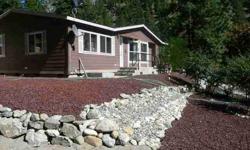 Nice double wide manufactured home located in Navarre Coulee Rd. Handicapped accessible, walk-in bath. Nicely landscaped yard with rock wall. Lighted entrance. 5 miles from First Creek State Park.
Listing originally posted at http