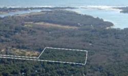 WebID 34277
The Land is Beautiful! The Price is Right! This is One of the Last Opportunities for an Equestrian Compound! Room for House, Barn, Groom Quarters, Pool and Tennis. Start Building your Dream Lifestyle in the Hamptons Today! Minutes to Ocean