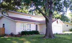 Wonderful 4 beds, two bathrooms home in nice area with mature trees.
Tammy Goodson is showing this 4 bedrooms / 2 bathroom property in Manhattan, KS. Call (785) 587-5222 to arrange a viewing.
Listing originally posted at http