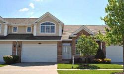 AMBERWOOD OF LEMONT-2650 SQ.FT. BARCLAY MODEL.2-3 BDRMS. 2-1/2 BATHS.TWO STORY FOYER, DINING ROOM LIVING ROOM W/VOLUME CEILING. HUGE KIT.& BREAKFAST AREA ,GATHERING ROOM OFF KITCHEN ALL APPLIANCES.1ST FLR. MAST.SUITE W/2 CLOSETS AND LARGE BATH