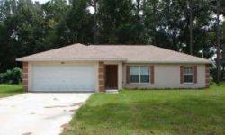 2006 3/2/2 IN POPULAR OCALA PARK ESTATES. THIRD ACRE LOT. CAN'T BEAT THE PRICE!