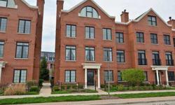 Stunning 2BR, 3.1BA "Drake" end unit at The Glen w/open & spacious living areas. Incredible views of Lake Glenview & Gallery Park. Hardwood flrs. Living rm w/fireplace & surround sound. Dining rm w/two sets of French drs to balcony deck. Gourmet kitchen